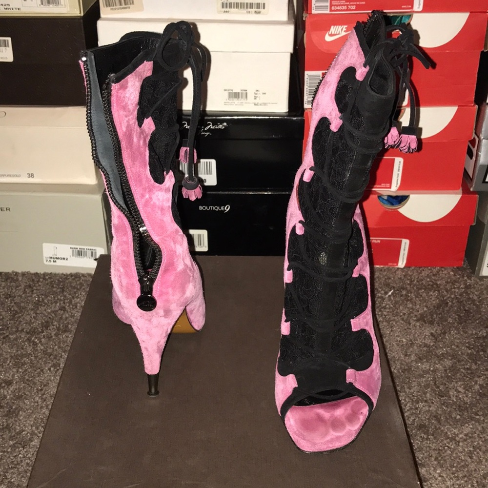 Nando Muzi bootie